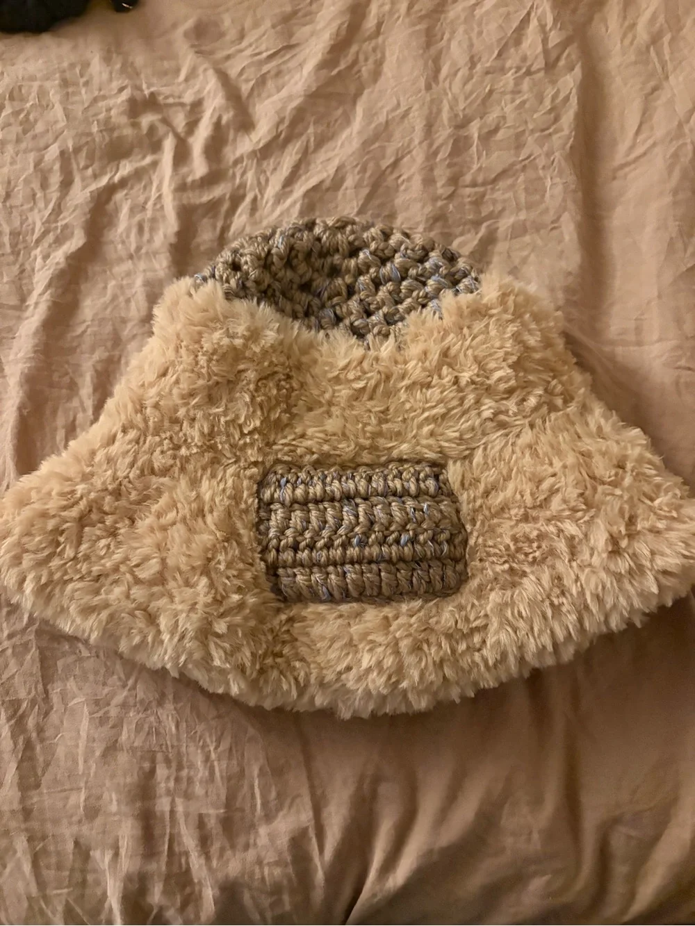 Wyeth by Todd Magill Plush Faux Fur Bucket Hat - Beige with Gray Knit